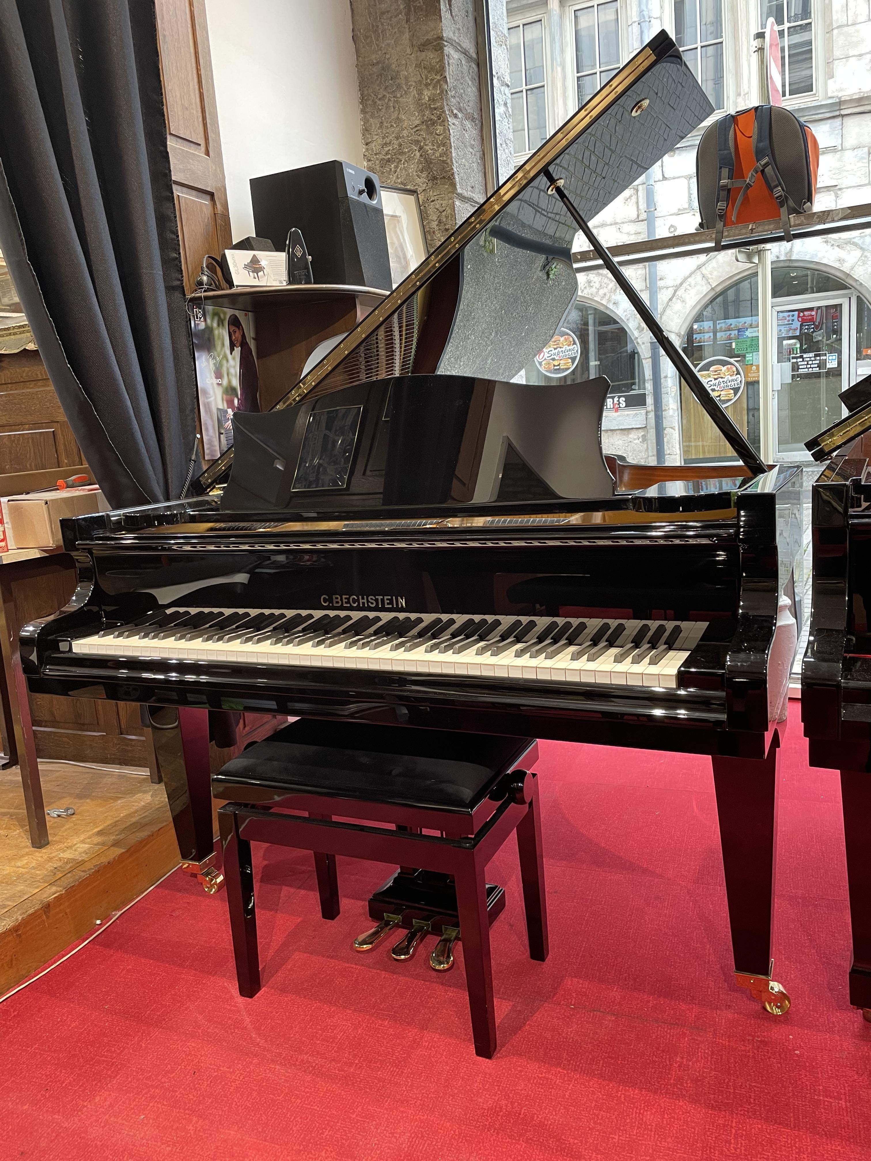 Piano d occasion Kawai CL25R Bietry Musique