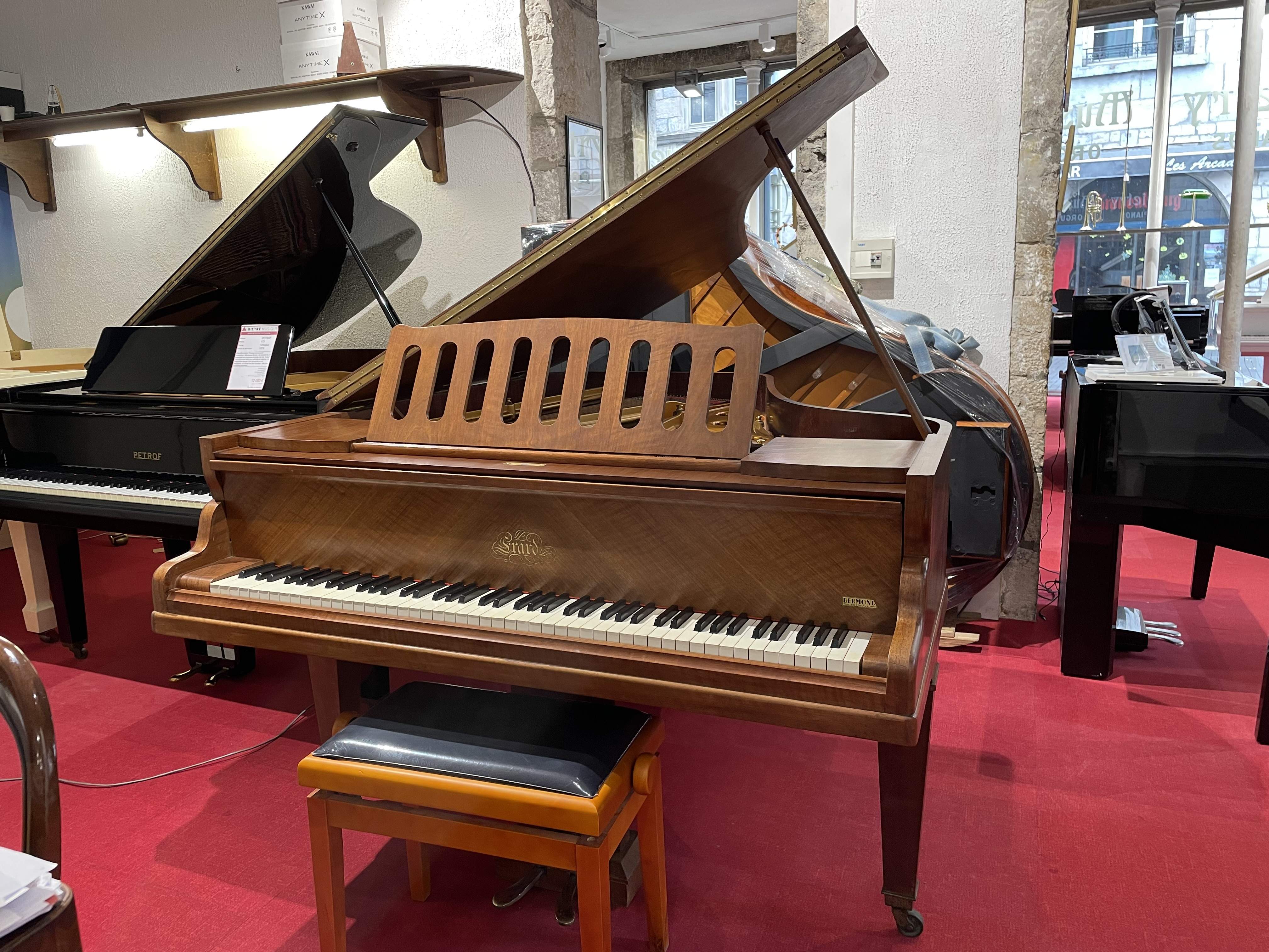 Piano d'occasion Érard 180