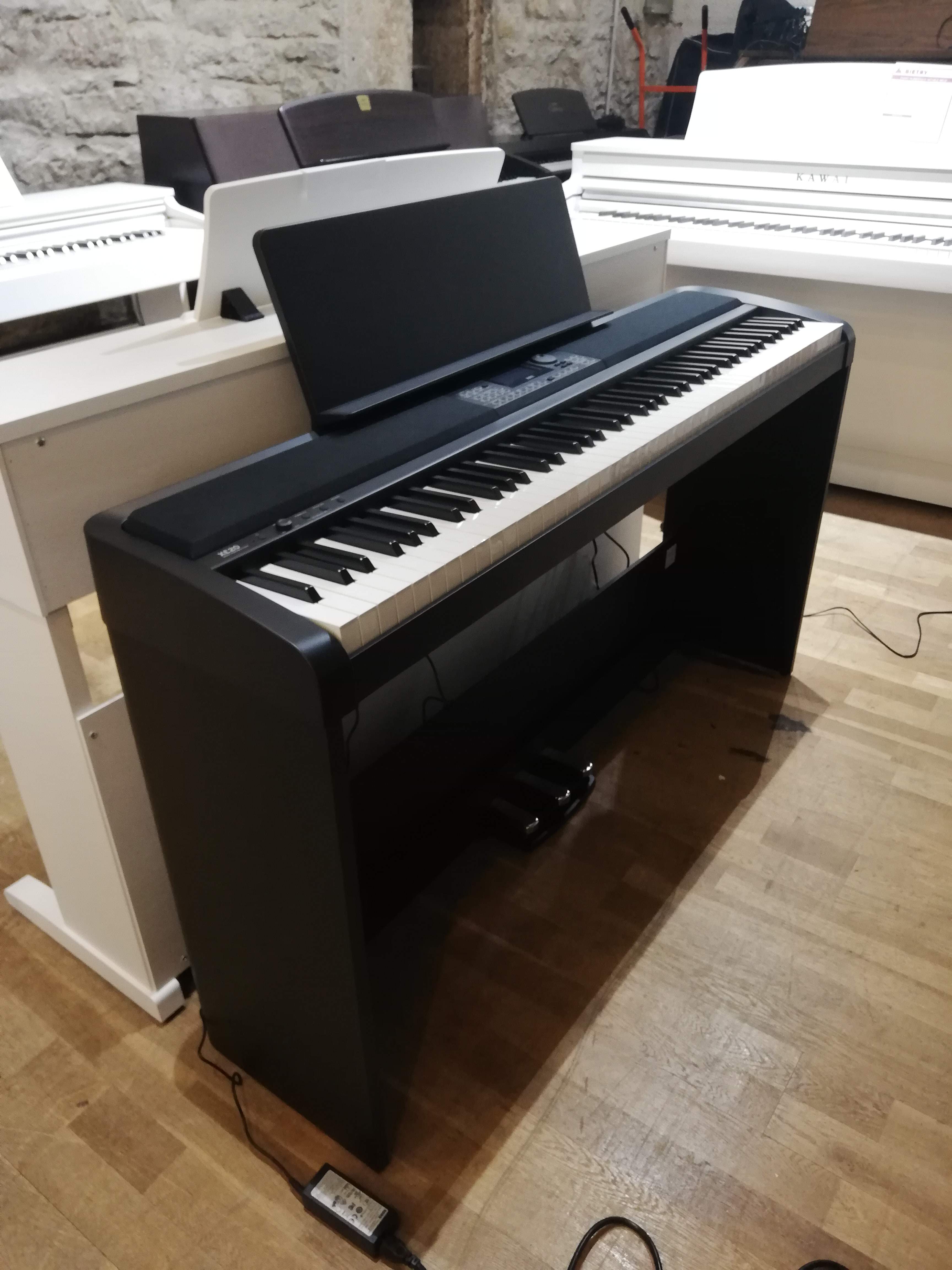 Piano neuf Korg XE20-SP