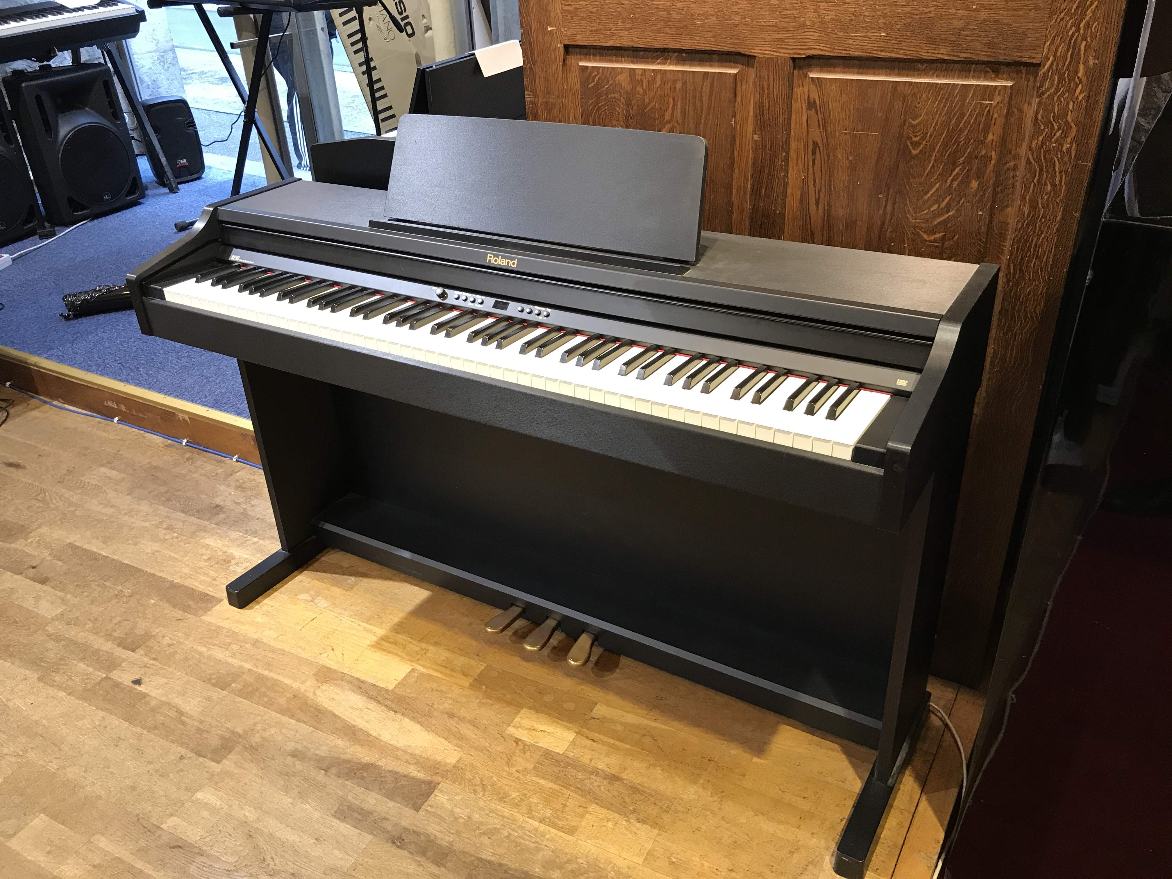 Piano d'occasion Roland RP-301 | Bietry Musique