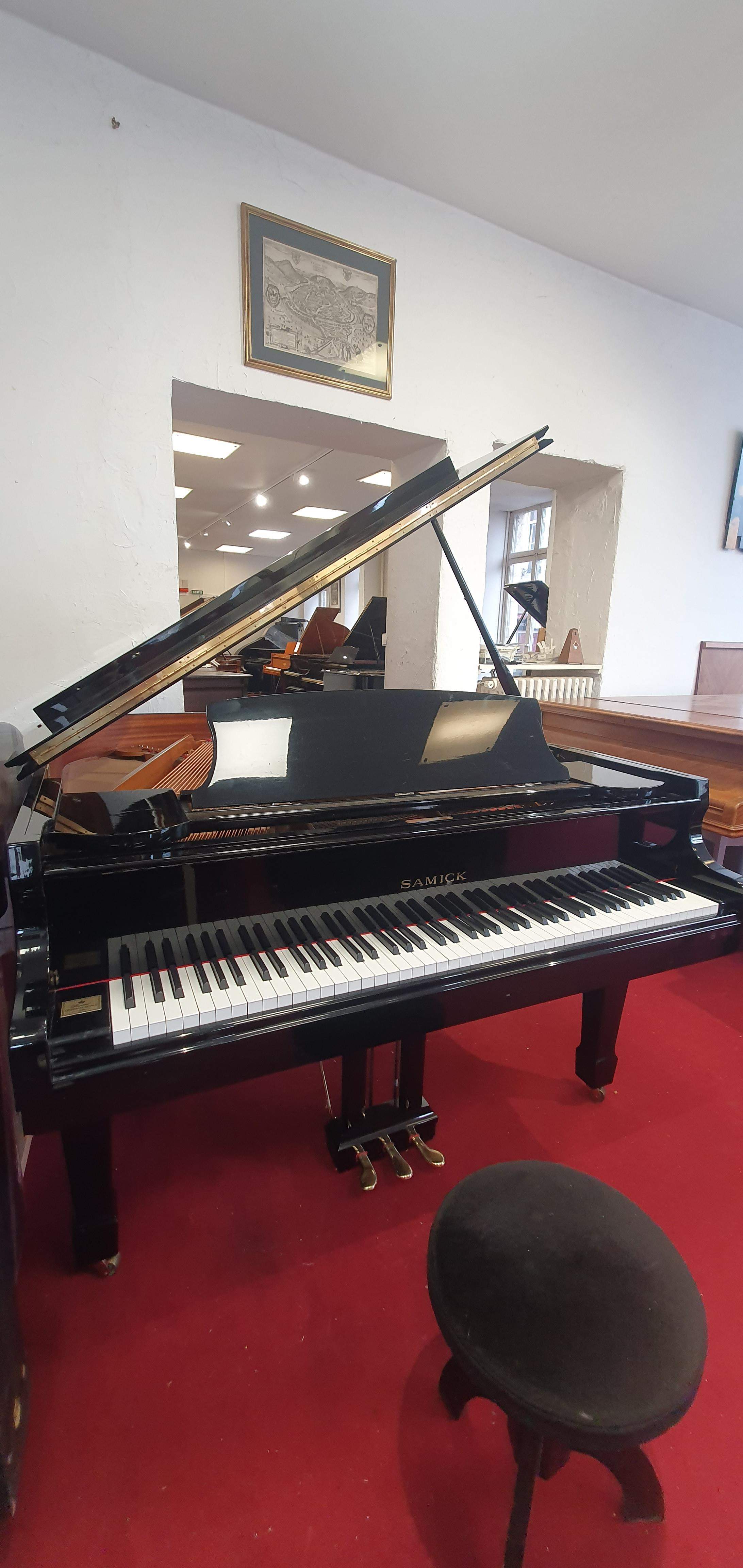 Piano clearance samick occasion