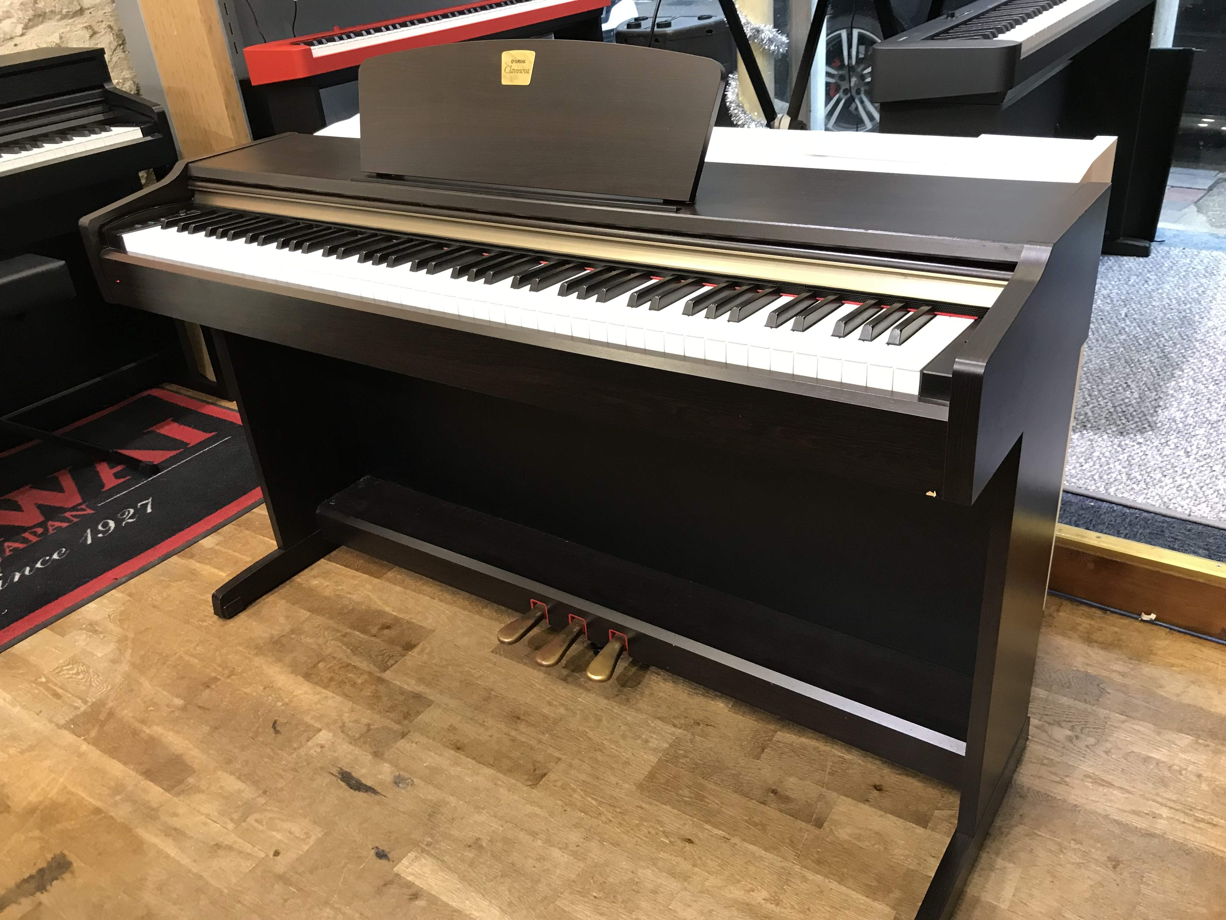 Piano yamaha clavinova clp 115 cheap